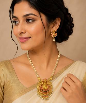 Ruby green color necklace set with earrings, moti & agate stone, gold plated 1