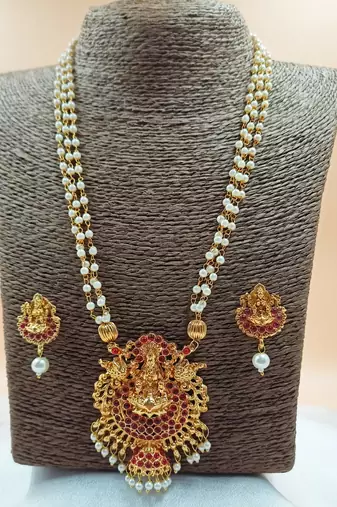 Ruby color necklace set with earrings, moti & agate stone, gold plated