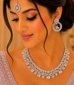 Beby pink rhodium-plated agate stone necklace set with earrings & maang tikka