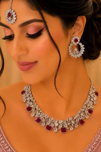 Maroon rhodium-plated agate stone necklace set with earrings & maang tikka