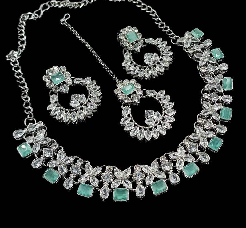 Pista rhodium-plated agate stone necklace set with earrings & maang tikka