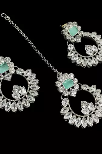 Pista rhodium-plated agate stone necklace set with earrings & maang tikka