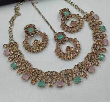 Pink & pista color necklace set with earrings and maang tikka     agate stone, antique gold plating 2