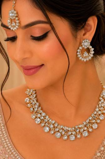 White color necklace set with earrings and maang tikka     agate stone, antique gold plating