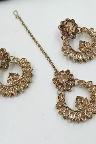 gold color necklace set with earrings and maang tikka     agate stone, antique gold plating