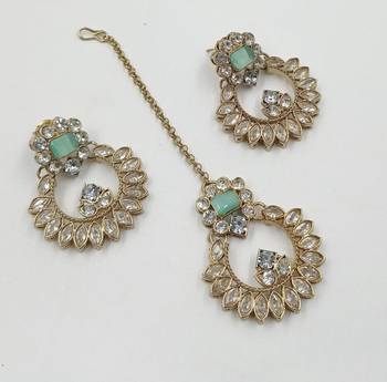 Pista color necklace set with earrings and maang tikka     agate stone, antique gold plating 3