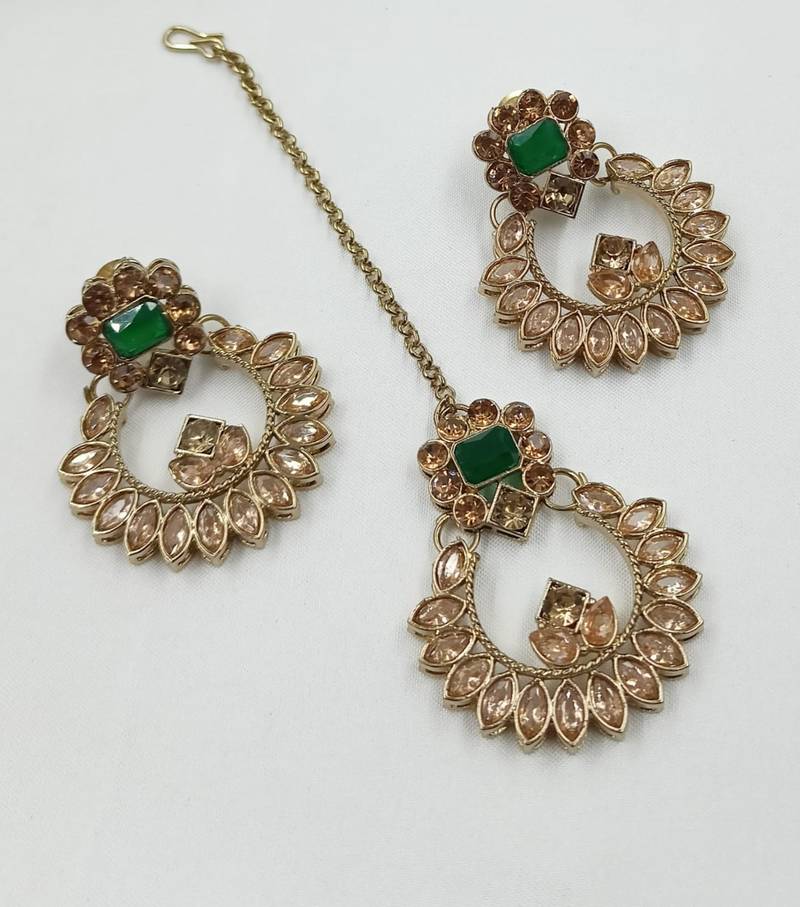 Green color necklace set with earrings and maang tikka     agate stone, antique gold plating
