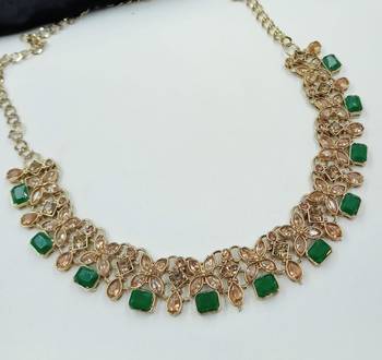 Green color necklace set with earrings and maang tikka     agate stone, antique gold plating 4
