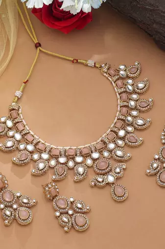 Light pink color kundan necklace set