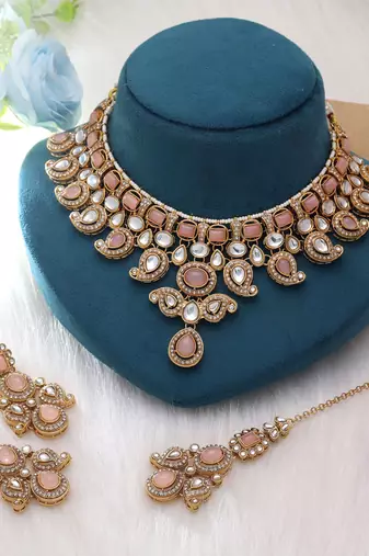 Light pink color kundan necklace set