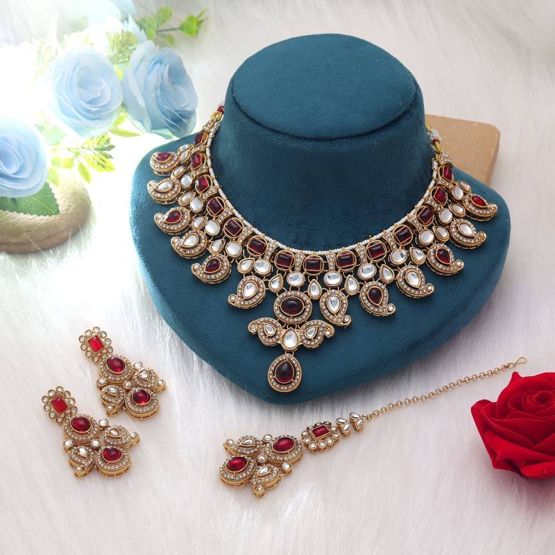 Red color kundan necklace set