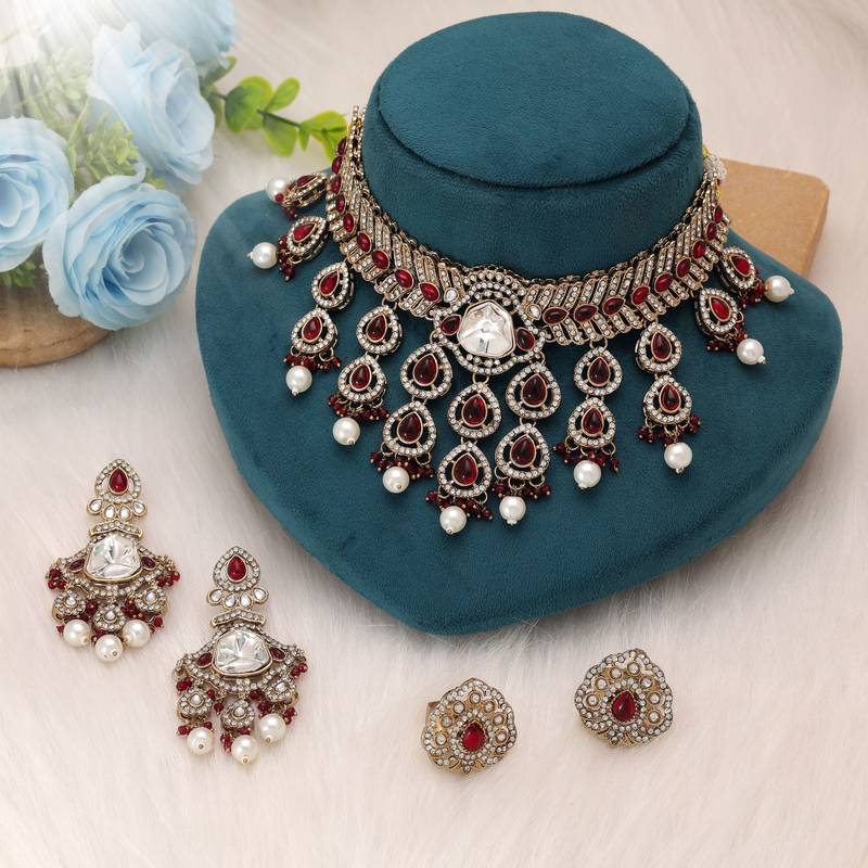 Red color kundan necklace set