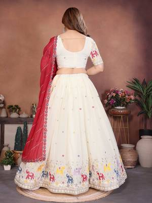 Womens's Star Georgette Traditional Motiff Semi Stitched Lehenga Choli With Cnotrance Dupatta Set 2