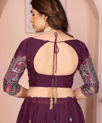 Womens's Star Georgette Traditional Motiff Semi Stitched Lehenga Choli With Cnotrance Dupatta Set 4