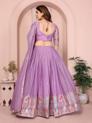 Womens's Star Georgette Traditional Motiff Semi Stitched Lehenga Choli With Cnotrance Dupatta Set 3