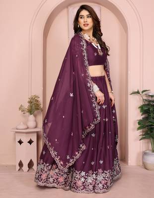 Womens's Star Georgette Traditional Motiff Semi Stitched Lehenga Choli With Cnotrance Dupatta Set 2