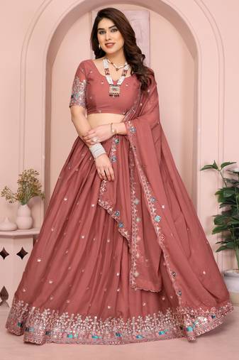 Womens's Star Georgette Traditional Motiff Semi Stitched Lehenga Choli With Cnotrance Dupatta Set