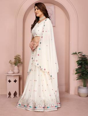 Womens's Star Georgette Traditional Motiff Semi Stitched Lehenga Choli With Cnotrance Dupatta Set 2