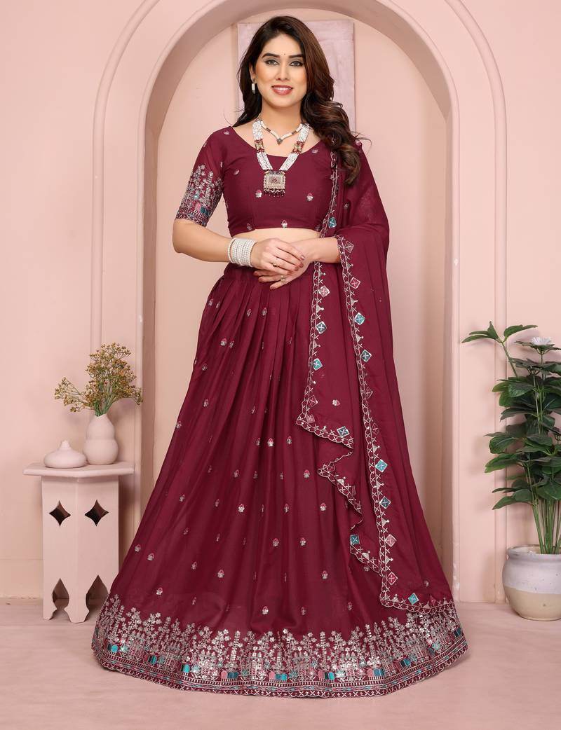 Womens's Star Georgette Traditional Motiff Semi Stitched Lehenga Choli With Cnotrance Dupatta Set