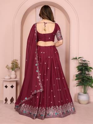 Womens's Star Georgette Traditional Motiff Semi Stitched Lehenga Choli With Cnotrance Dupatta Set 3