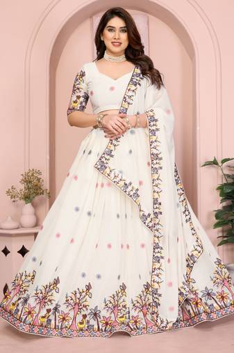 Womens's Star Georgette Traditional Motiff Semi Stitched Lehenga Choli With Cnotrance Dupatta Set