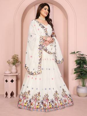 Womens's Star Georgette Traditional Motiff Semi Stitched Lehenga Choli With Cnotrance Dupatta Set 2