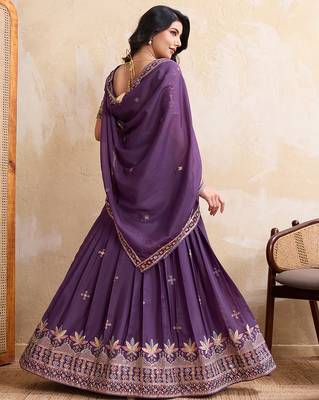 Womens's Star Georgette Traditional Motiff Semi Stitched Lehenga Choli With Cnotrance Dupatta Set 3