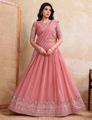 Womens's Star Georgette Traditional Motiff Semi Stitched Lehenga Choli With Cnotrance Dupatta Set 1