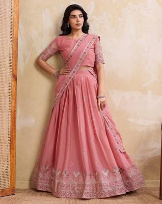 Womens's Star Georgette Traditional Motiff Semi Stitched Lehenga Choli With Cnotrance Dupatta Set 4