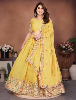 Womens's Star Georgette Traditional Motiff Semi Stitched Lehenga Choli Dupatta 1