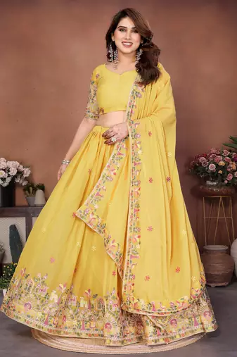 Womens's Star Georgette Traditional Motiff Semi Stitched Lehenga Choli Dupatta