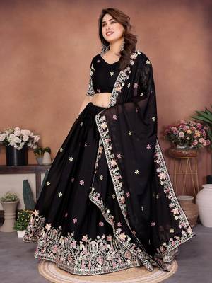 Womens's Star Georgette Traditional Motiff Semi Stitched Lehenga Choli With Cnotrance Dupatta Set 2