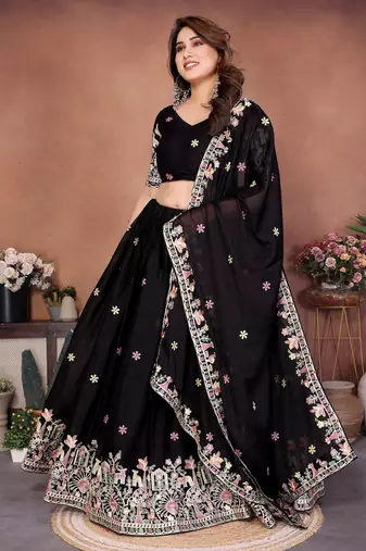 Womens's Star Georgette Traditional Motiff Semi Stitched Lehenga Choli With Cnotrance Dupatta Set