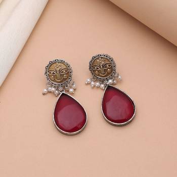 Maroon color dual tone oxidised earrings 1