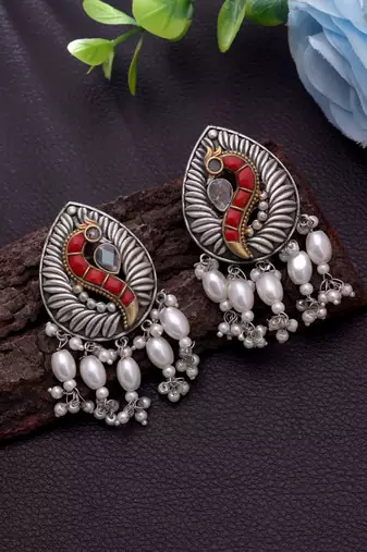 Red color oxidised earrings