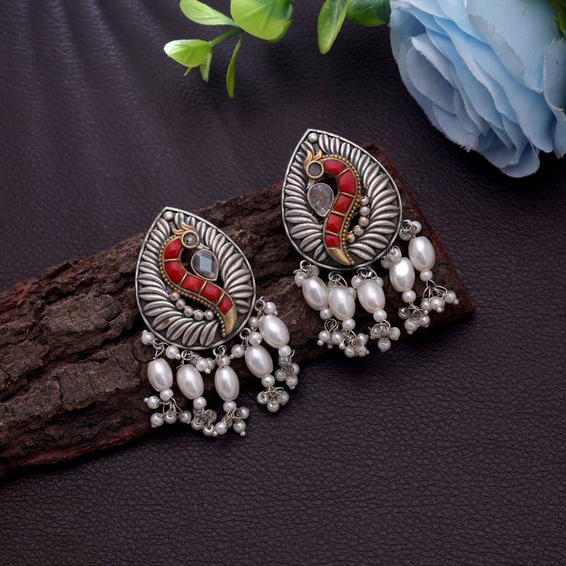 Red color oxidised earrings