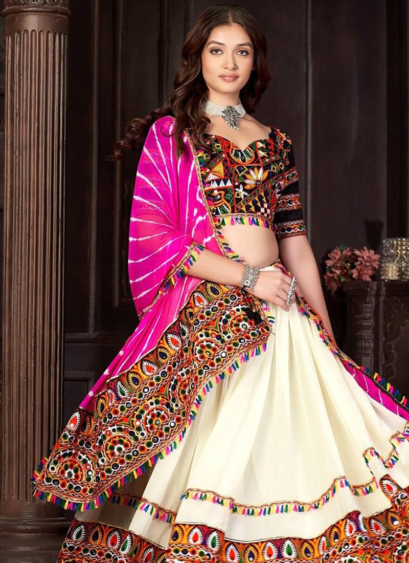 Women's Off White Georgette Traditional Kutchi Embroidery with Mirror Work Semi Stiched Lehenga Choli With Dupatta