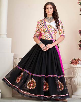 Women's Black Georgette Traditional Kutchi Embroidery with Mirror Work Semi Stiched Lehenga Choli With Dupatta 3