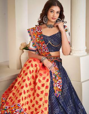 Women's Blue Cotton silk,woven silk Traditional Kutchi Embroidery 3