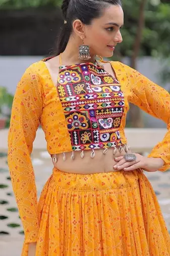 NAVRATRI WEAR YELLOW GEORGETTE BANDHEK PRINT LEHENGA CHOLI FULL STITCHED.