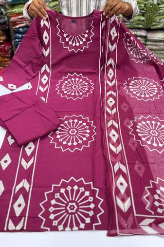Women's Cotton  Printed Kurta Pant Dupatta Set