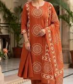 Women Cotton Printed Kurta Pant Dupatta Set