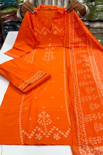 Women Bandhani Printed Kurta Pant Dupatta Set