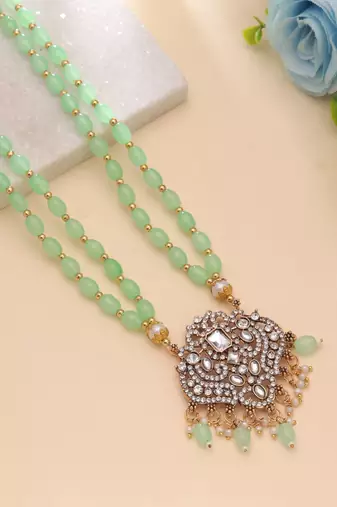 Pista green color stone necklace