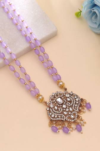 Light purple color stone necklace
