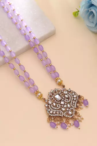 Light purple color stone necklace