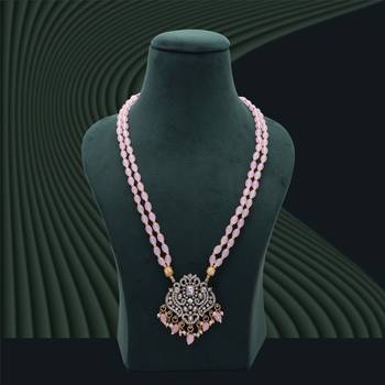 Light pink color stone necklace 2