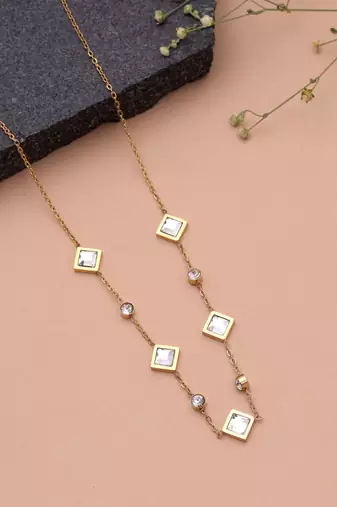 White color anti tarnish necklace