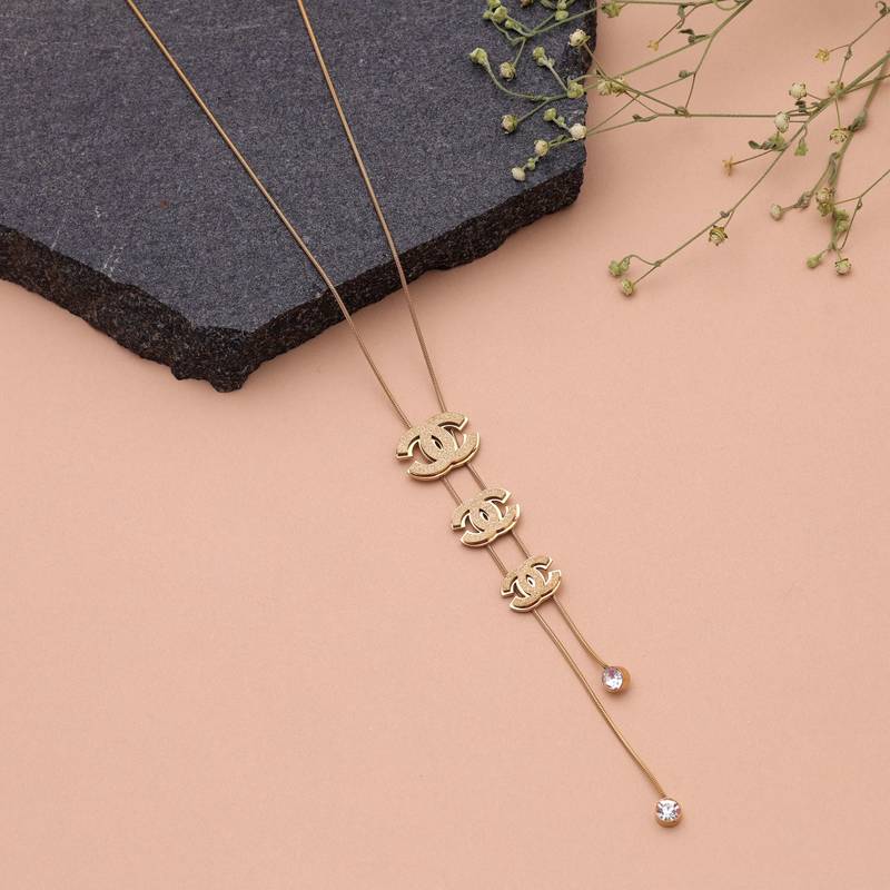Gold color anti tarnish necklace
