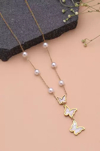 White color anti tarnish necklace
